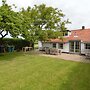 Spacious Apartment in Nieuwvliet near Sea