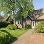 Spacious Thatched Villa With Dishwasher, in a National Park