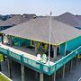 Daze In The Sun 3 Bedroom Home by RedAwning