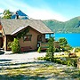 Holiday Home in Hundeidvik