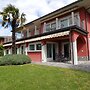 Villa a Barasso Vicino al Centro
