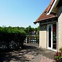 Detached Holiday Home With Wifi, 20km van Assen