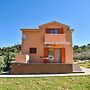 Holiday Home in Veli Iz With Fenced Garden