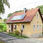 Charming Holiday Home in Hohnstein ot Lohsdorf