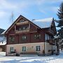 Renovated Holiday Home in the Mountains