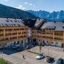 Luxurious Apartment in Gosau Near Ski Area