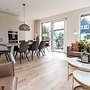 Lovely Villa With Sauna Near De Koog