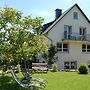Comfortable Holiday Home Manderscheid With Garden