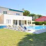 Spacious Villa in Vilamoura With Barbecue