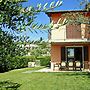 Great and Colourful Apartment Near Bardolino