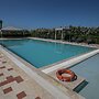 Attractive Apartment Near the Beach and the Clear Blue Sea