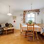 Apartment With all Amenities, Garden and Sauna