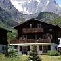 Elegant Apartment in Fieschertal near Forest