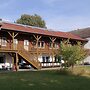 Luxurioese Ferienwohnung in Boddin mit Garten