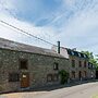 Luxurious Cottage With Bubble Bath in Burnontige