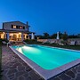 Spacious Villa in Tinjan With Pool