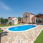 Luxurious Holiday Home in Policnik With Swimming Pool