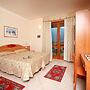 Lavish Holiday Home in Tremosine With Swimming Pool