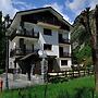 Hilltop Chalet in Antey-Saint-André near Ski Area