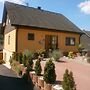 Modern Holiday Apartment With Large Garden Near the River Moselle