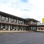 Super 8 by Wyndham Hearst ON