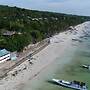 Phinisi Hostel Bira
