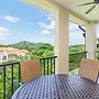 Well-decorated 3rd-floor unit with unique designs and mountainview in 