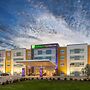 Holiday Inn Express & Suites Wildwood The Villages, an IHG Hotel