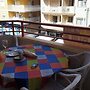 Modern Apartment With Pool on the top Floor, Near the Beach y é Bedroo