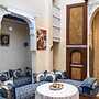 Family Room for 4 Peoples Sunny Riad Inside Medina Fes El Bali