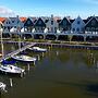 Spacious Holiday Home on the Markermeer