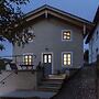 Schlosserhaus Lam