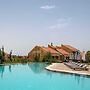 Oakridge Hotel & Spa