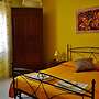 Yellow Room - B b S Elia