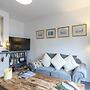 Cozy Nook Cottage - Sleeps 4, Garden & Parking