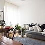 Sweet Flat near Metro Stop