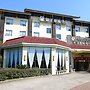 Metropolo Wuyishan Resort