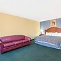 Blue Way Inn & Suites Wichita East