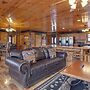Pine Tree Lodge