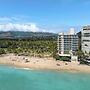 Kaimana Beach Hotel