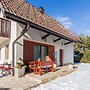 Sunny Weekend Sauna House
