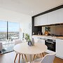 KOZYGURU Docklands Cozy Water View 1BED