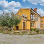 House In The Vineyards
