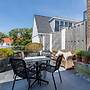 Beautiful Well Equipped Apartment Near the Beach