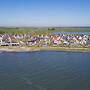 Spacious Holiday Home on Markermeer near Amsterdam