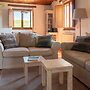 Relaxing Hillside Family Accommodation With Pool
