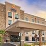 Comfort Inn & Suites Jacksonville - Orange Park Near Naval Air Station