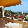 Dinky Home Air-conditioned Penthouse With sea View Terrace