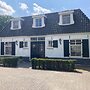 Great Holiday Home at the Efteling with Heated Swimming Pool & Hot Tub