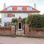 Yardley Manor